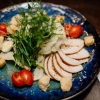 Салат. Овощи. Мясо