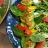 Салат с рукколой и мацареллой